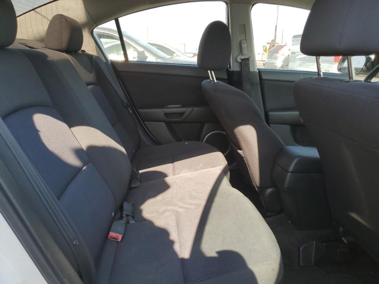 JM1BK324861424730 2006 Mazda 3 S