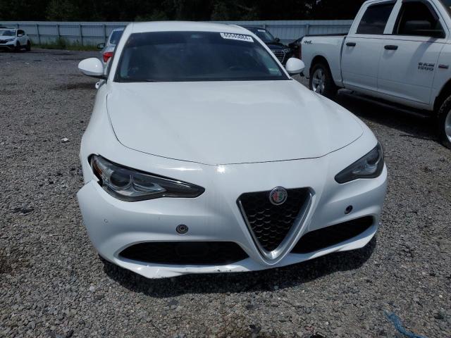 VIN ZARFAEBN5J7563363 2018 Alfa Romeo Giulia no.5