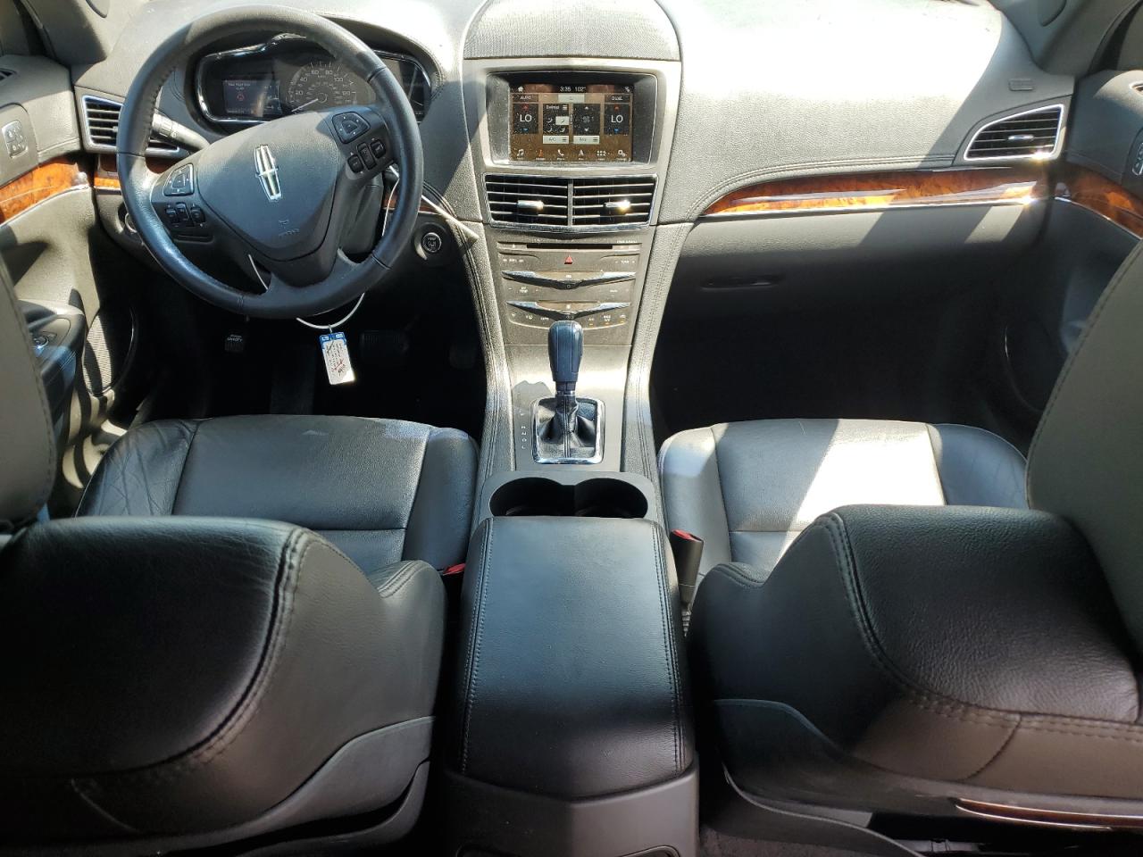 2LMHJ5NK5JBL02472 2018 Lincoln Mkt