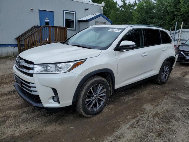 VIN 5TDJZRFH6KS605314 2019 Toyota Highlander, SE no.1