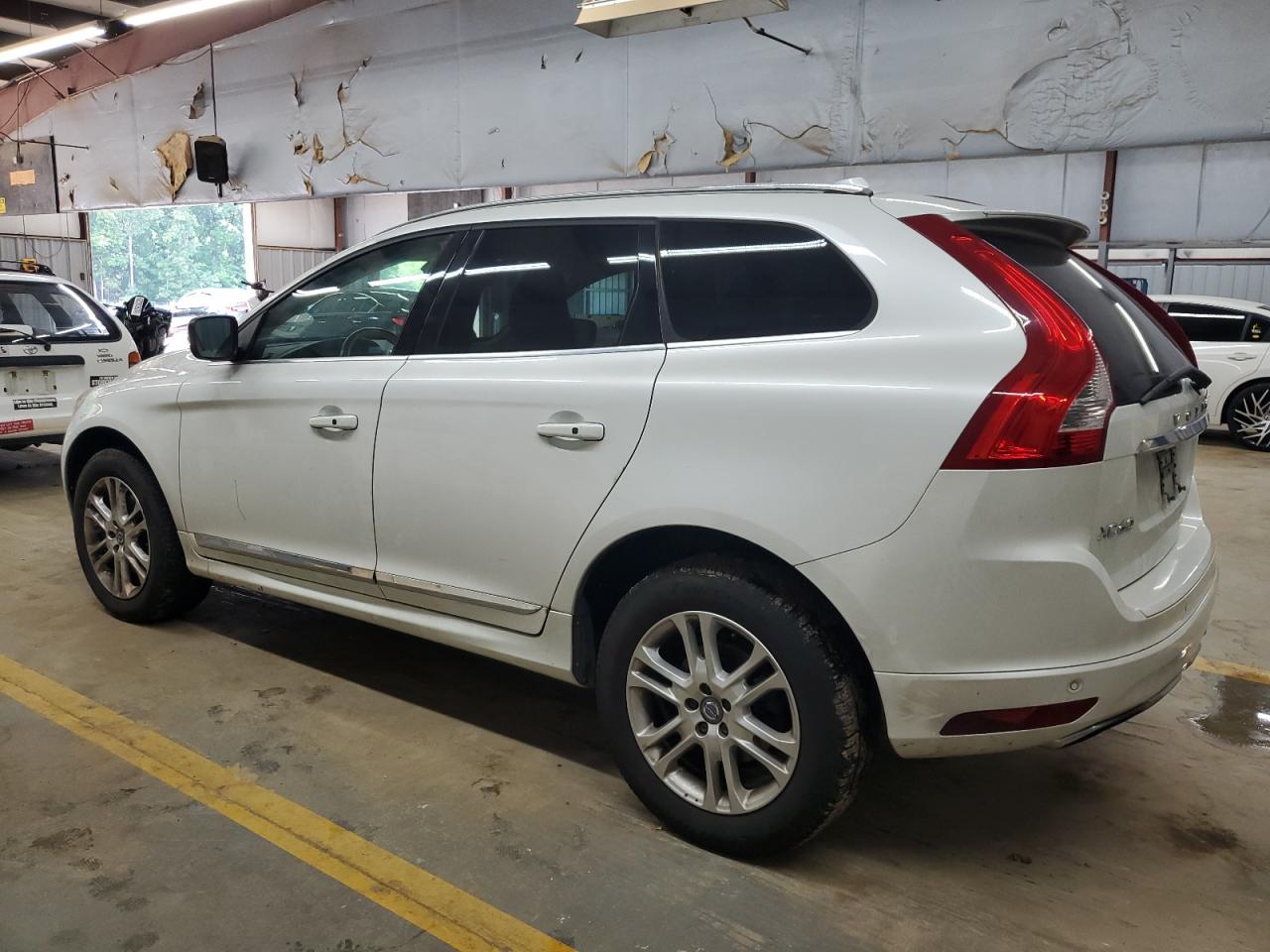 2015 Volvo Xc60 T5 Premier vin: YV440MDK4F2724241