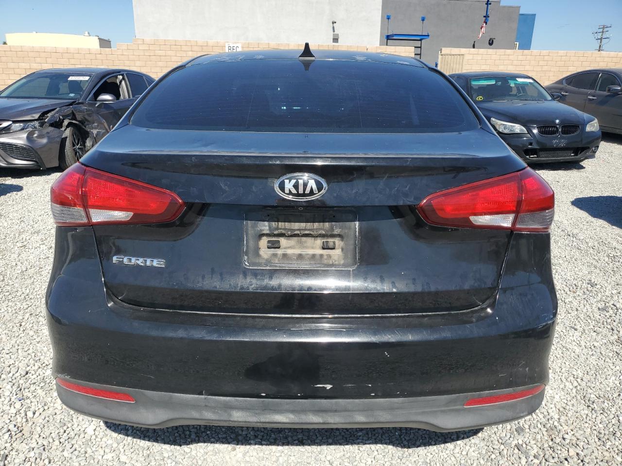 2017 Kia Forte Lx vin: 3KPFL4A77HE035934