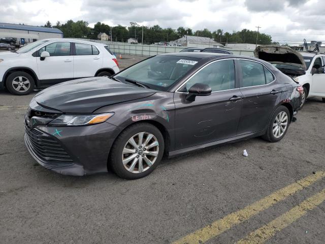 VIN 4T1B11HK6JU068438 2018 Toyota Camry, L no.1