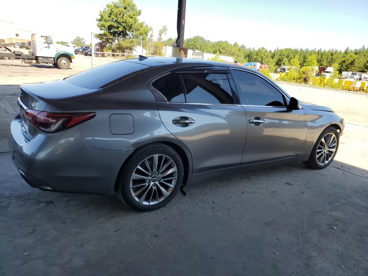 2018 Infiniti Q50 Luxe vin: JN1EV7AP3JM364468