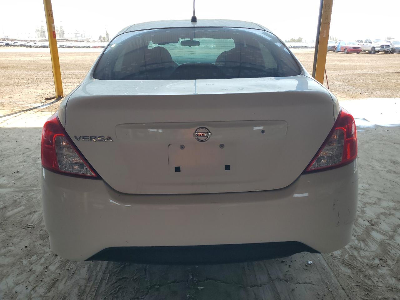 2017 Nissan Versa S vin: 3N1CN7AP5HL823320