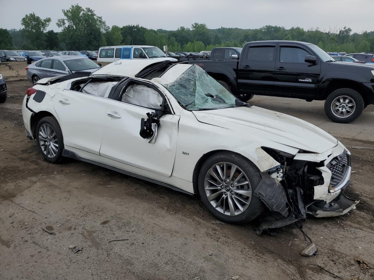 INFINITI Q50 2019
