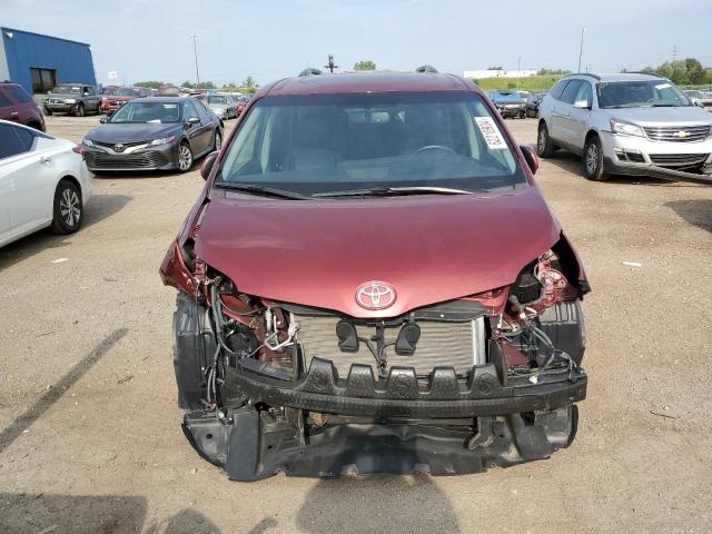 2017 TOYOTA SIENNA SE 5TDXZ3DCXHS864685