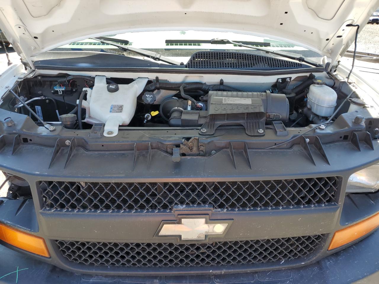 1GCZGFBA4A1116101 2010 Chevrolet Express G2500