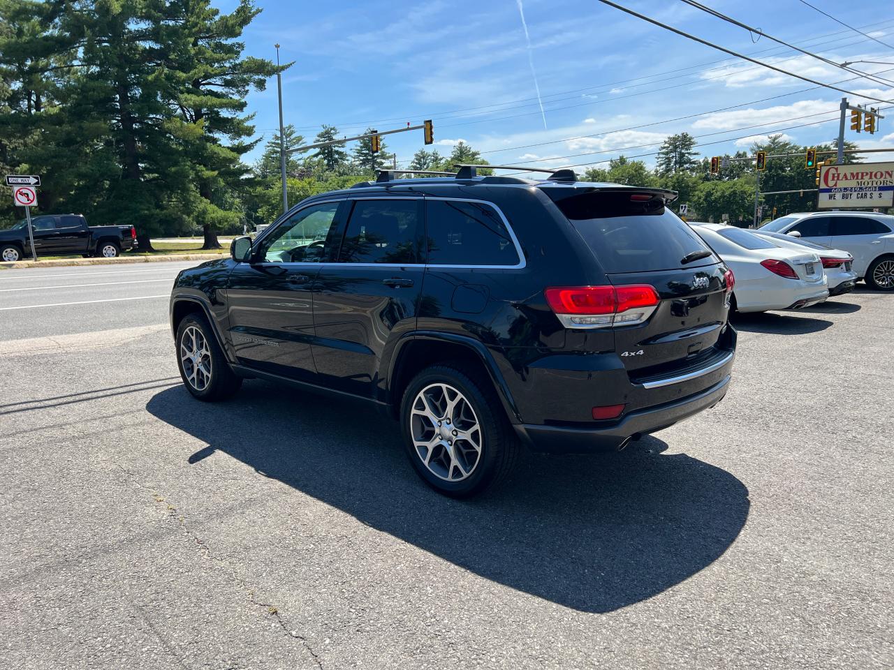 2018 Jeep Grand Cherokee Limited vin: 1C4RJFBG3JC267599