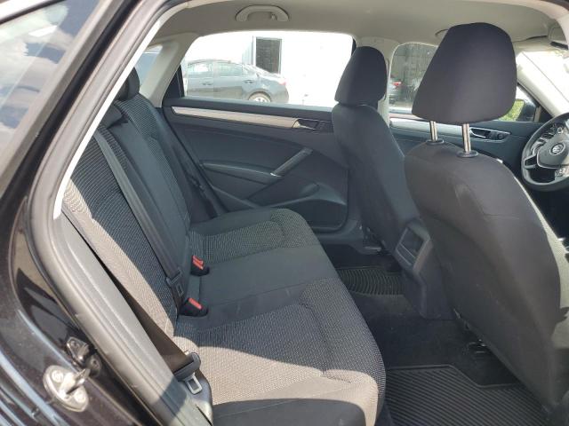 2017 Volkswagen Passat S VIN: 1VWAT7A31HC052547 Lot: 61328274