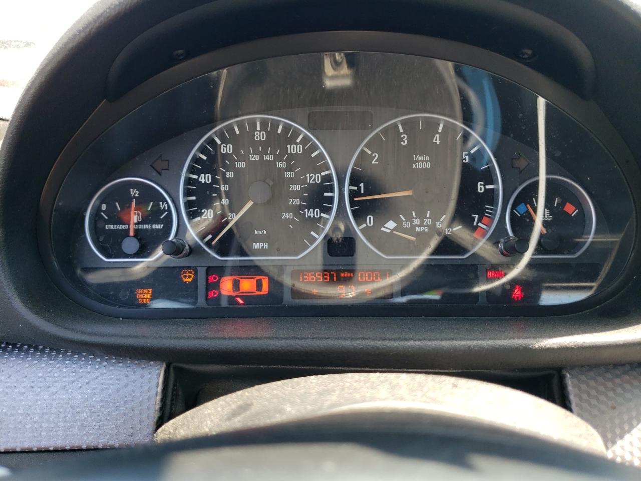 WBAEV53434KM05988 2004 BMW 330 I