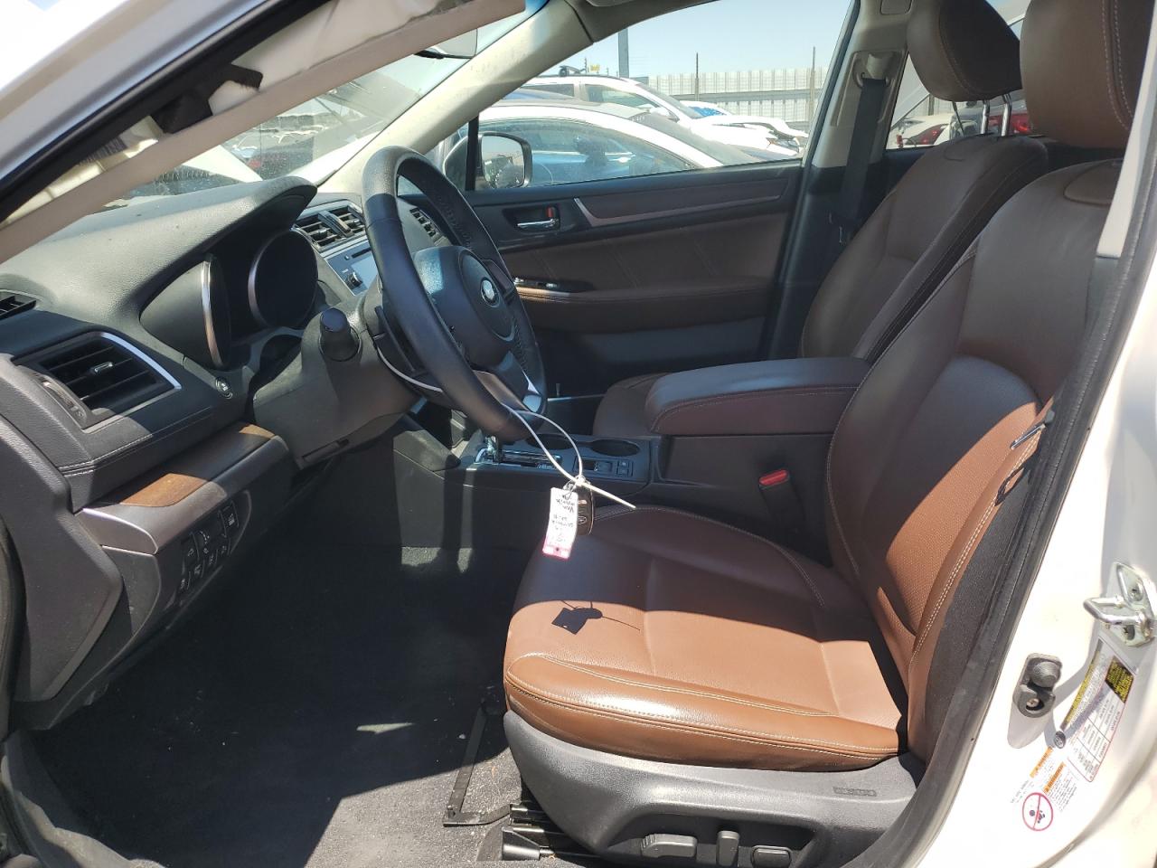 4S4BSATC0J3307274 2018 Subaru Outback Touring