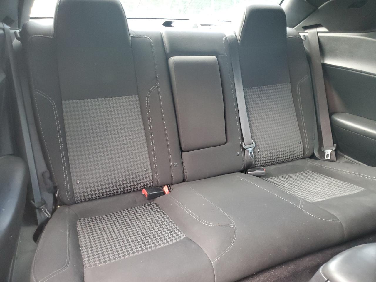 2C3CDZAG5GH184251 2016 Dodge Challenger Sxt