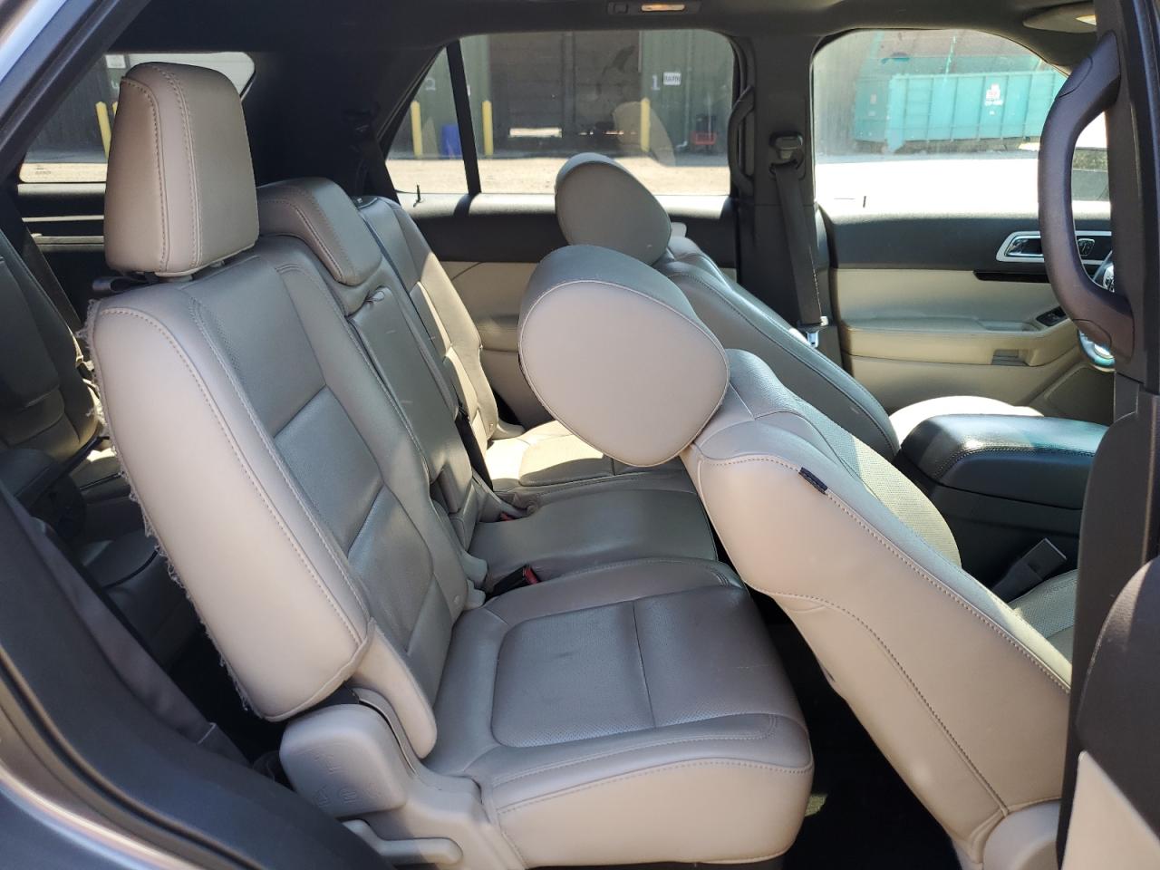 1FMHK8F8XBGA77070 2011 Ford Explorer Limited