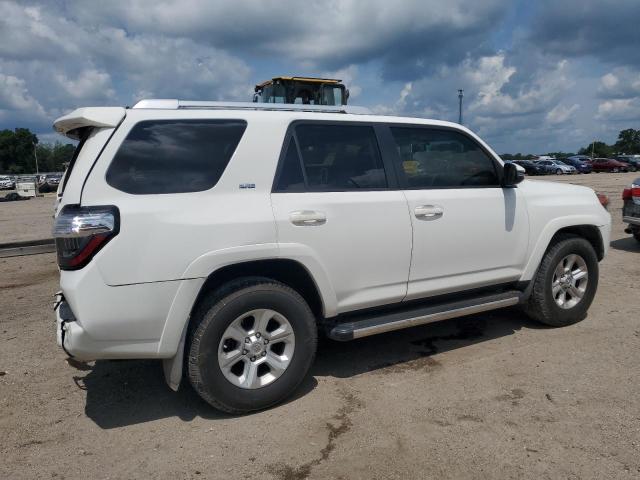 VIN JTEZU5JR2J5173024 2018 Toyota 4runner, SR5 no.3