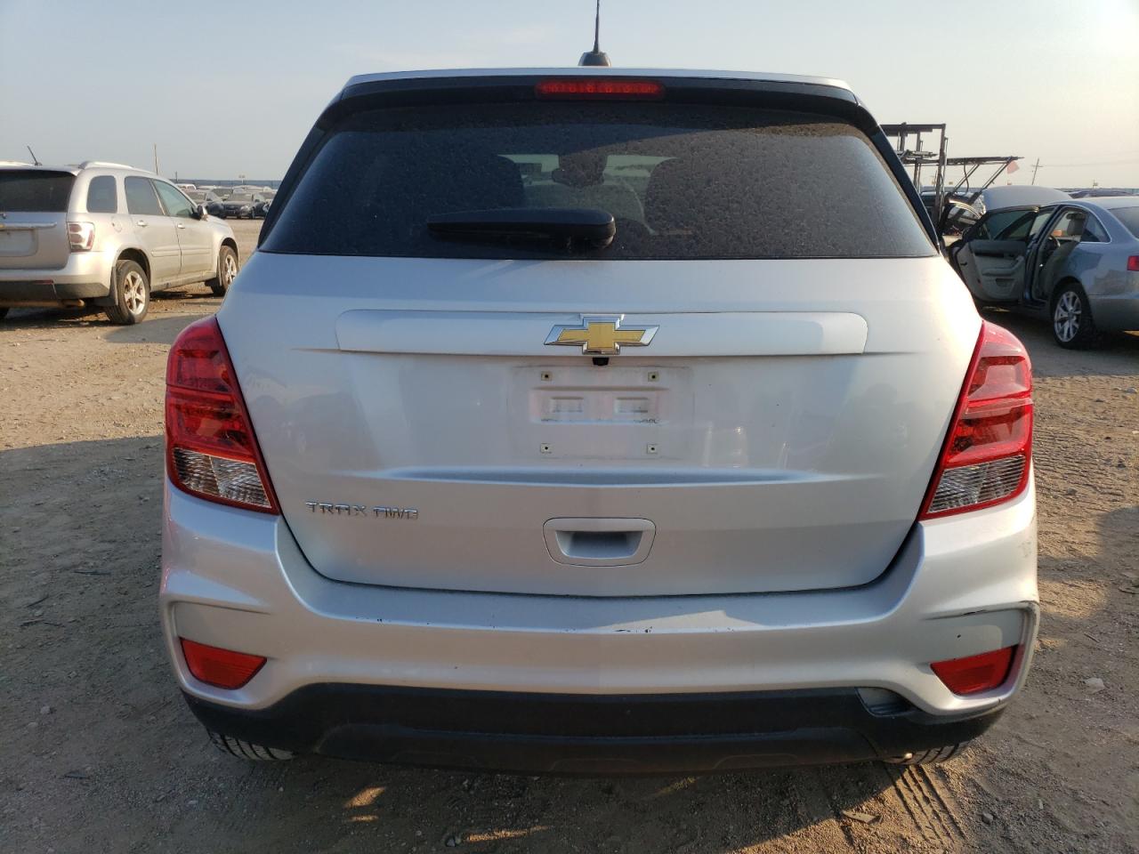 KL7CJNSB6MB301675 2021 Chevrolet Trax Ls