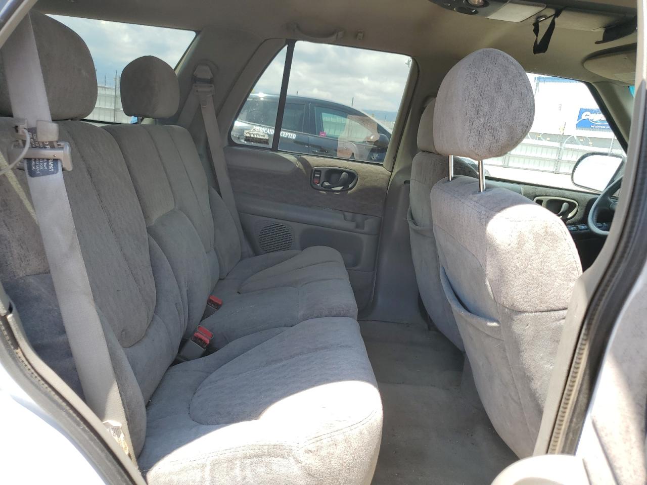 1GKDT13W9W2540267 1998 GMC Jimmy