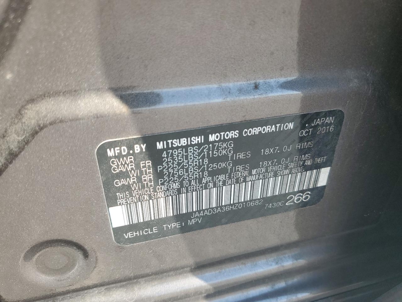 JA4AD3A36HZ010682 2017 Mitsubishi Outlander Se