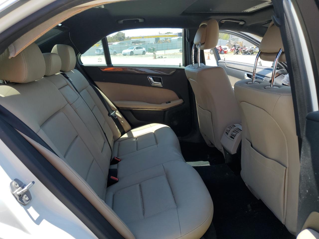 WDDHF5GB6AA110879 2010 Mercedes-Benz E 350