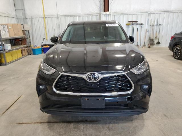 VIN 5TDDZRBH8NS213815 2022 Toyota Highlander, Limited no.5