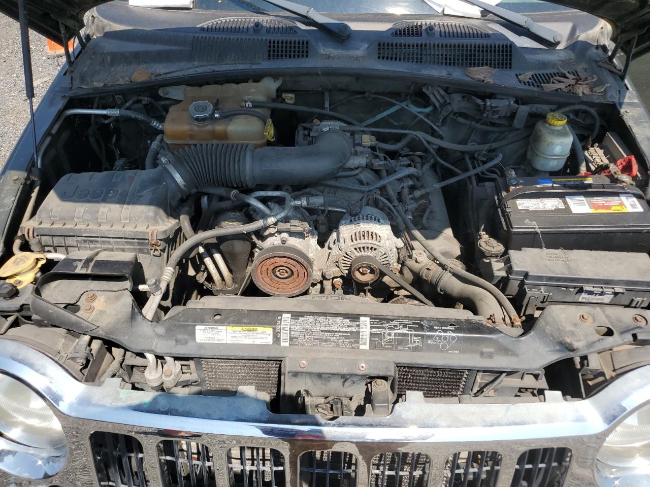 1J4GL48K56W272613 2006 Jeep Liberty Sport 1J4GL48K56W272613 2006 Jeep Liberty Sport