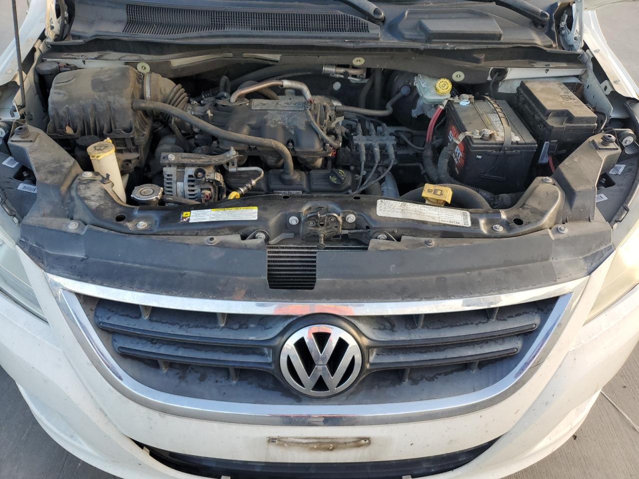 2V8HW44129R559262 2009 Volkswagen Routan S