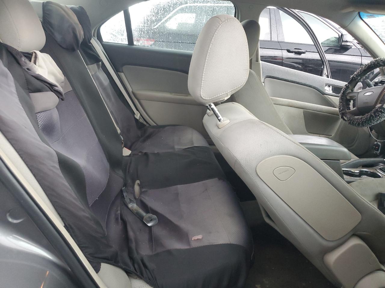 3FAHP0HA6AR231598 2010 Ford Fusion Se