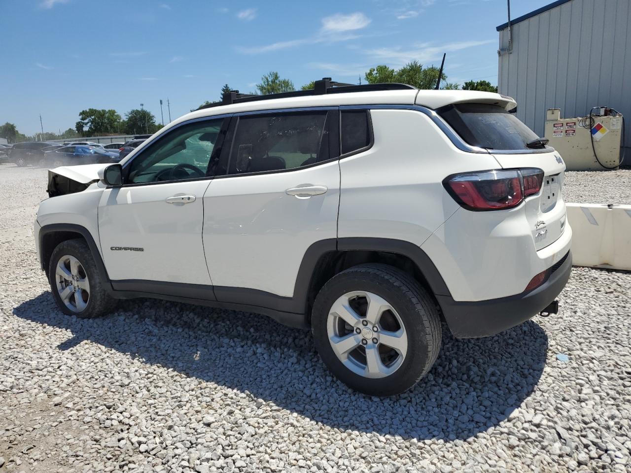 3C4NJDBB9JT350000 2018 Jeep Compass Latitude