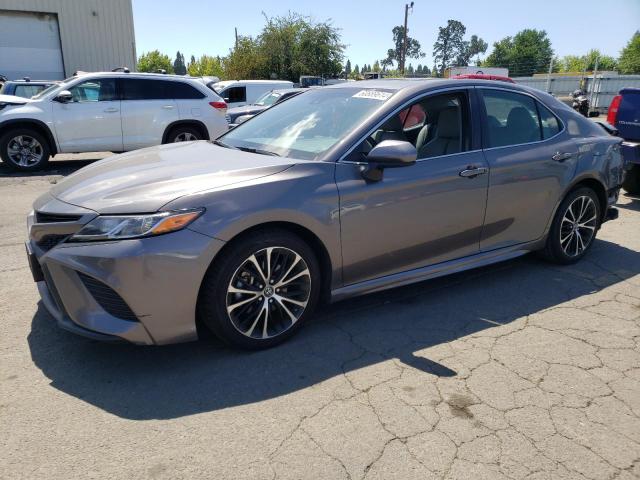 VIN 4T1B11HK1JU556065 2018 Toyota Camry, L no.1