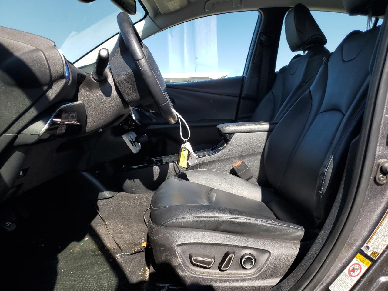 JTDKARFU5J3059694 2018 Toyota Prius