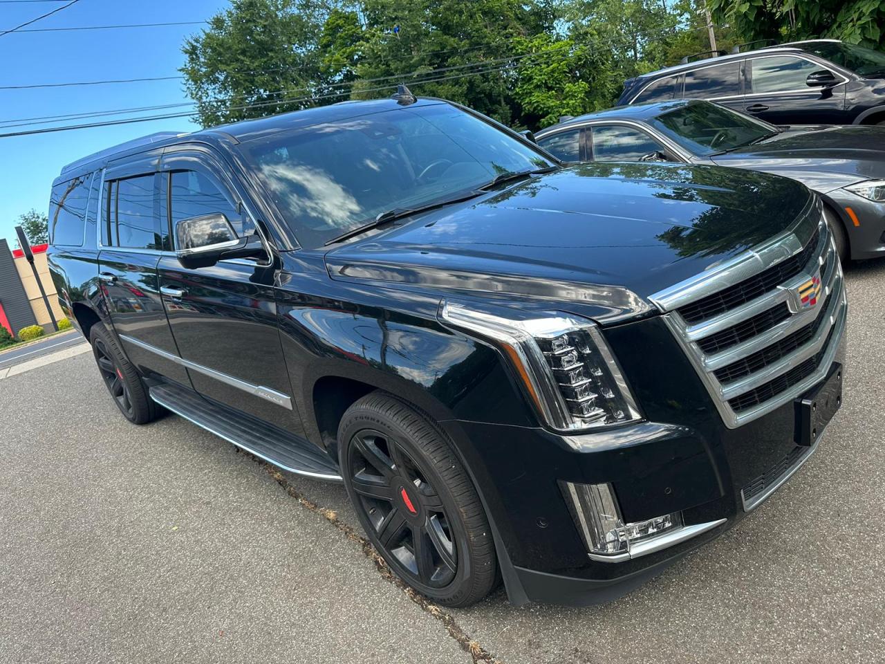 2019 Cadillac Escalade Esv Luxury vin: 1GYS4HKJXKR390387