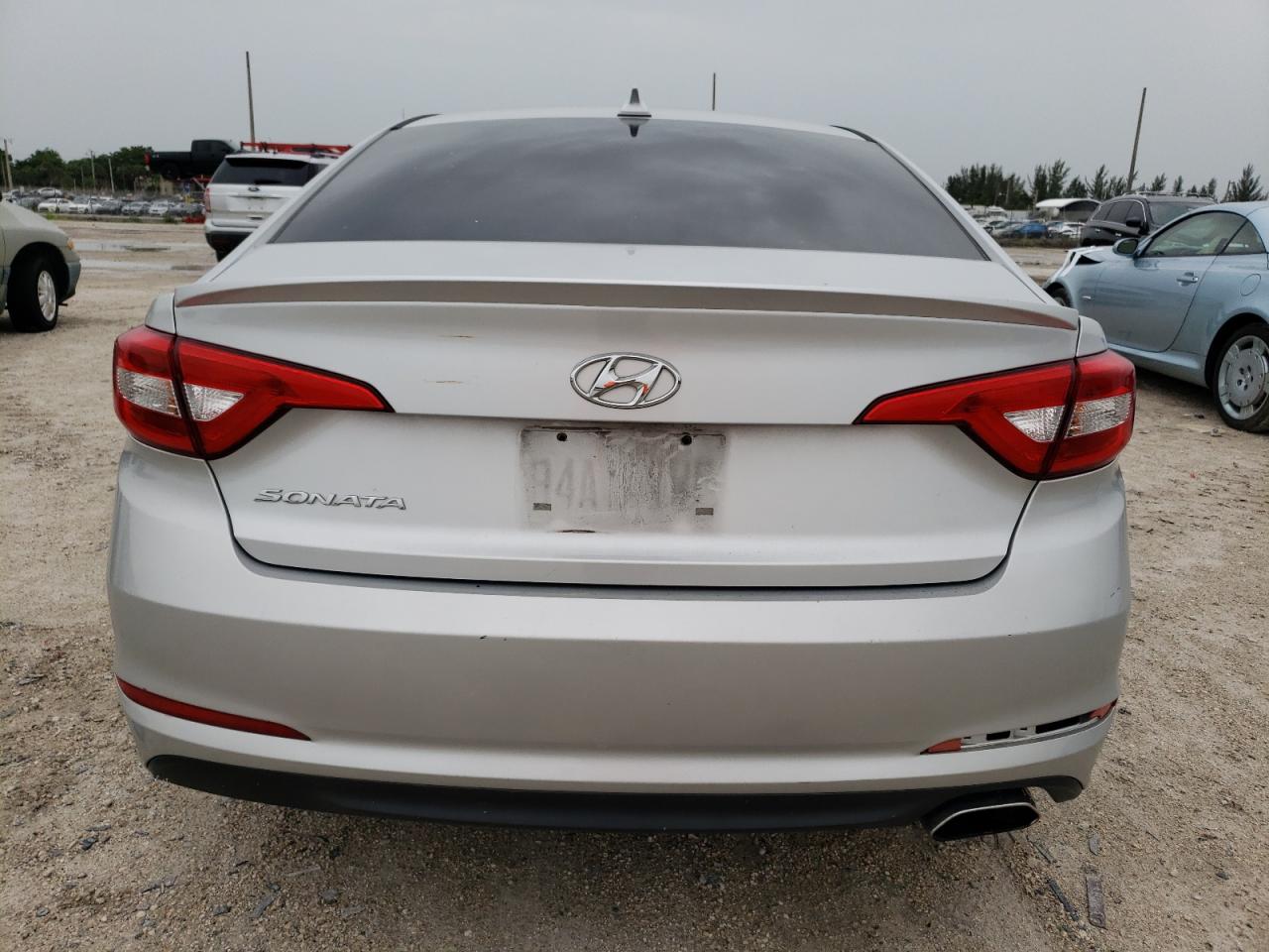 2017 Hyundai Sonata Se vin: 5NPE24AF5HH531347