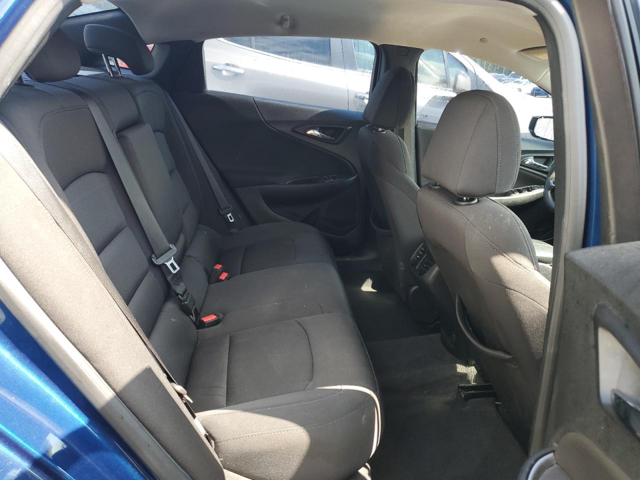 1G1ZD5ST6KF139901 2019 Chevrolet Malibu Lt