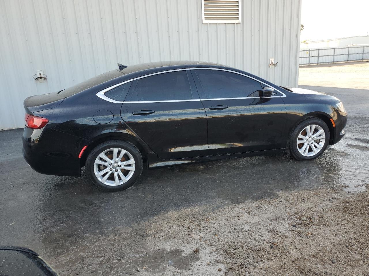 2017 Chrysler 200 Limited vin: 1C3CCCAB3HN502719