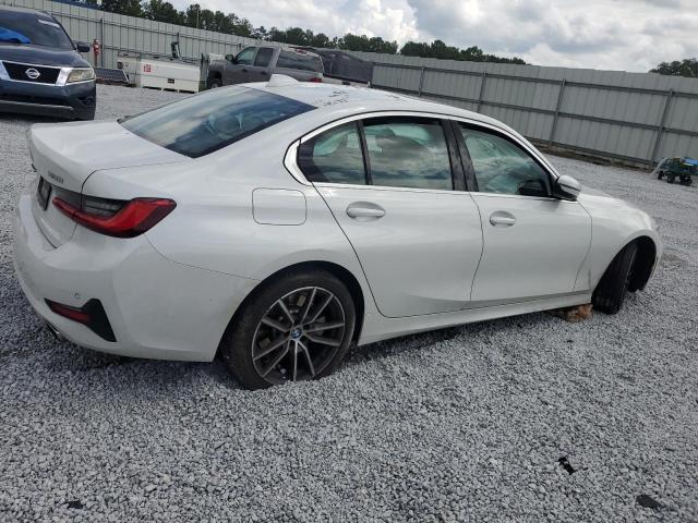 VIN 3MW5R1J01M8C17968 2021 BMW 3 Series, 330I no.3