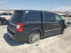 CHRYSLER TOWN & COU photo