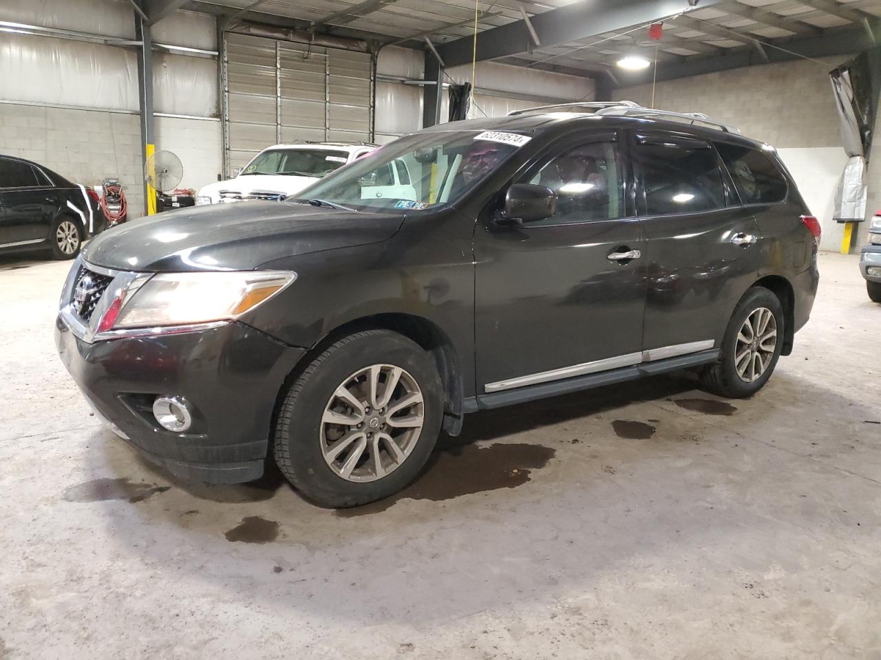 2015 Nissan Pathfinder S vin: 5N1AR2MM7FC697074