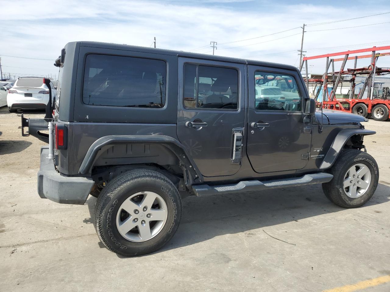 2018 Jeep Wrangler Unlimited Sahara vin: 1C4HJWEG7JL921866