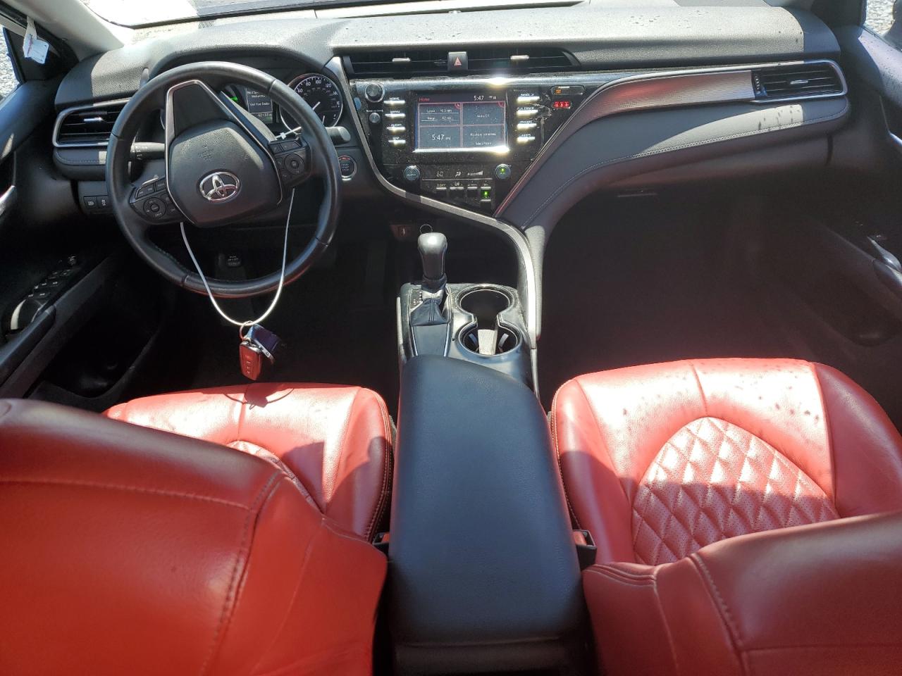 2019 Toyota Camry L vin: 4T1B11HK4KU853395