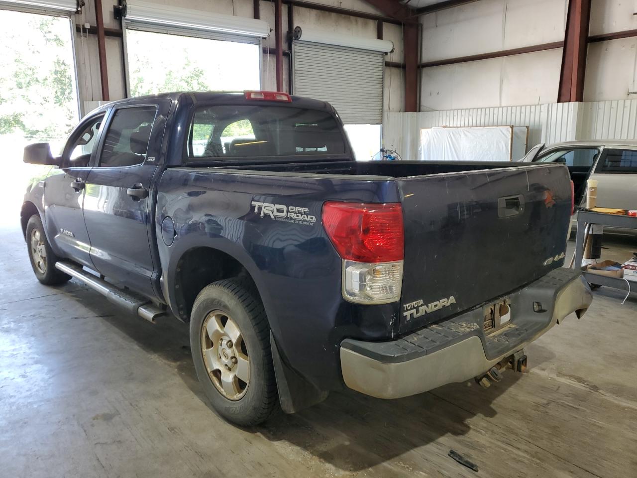 5TFDW5F12AX105435 2010 Toyota Tundra Crewmax Sr5