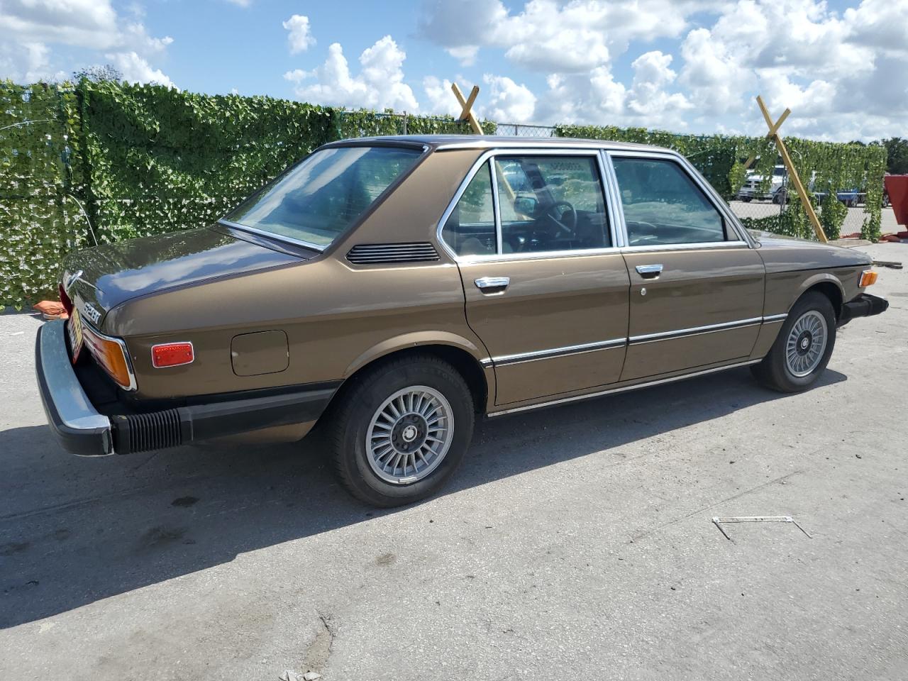 6790771 1980 BMW 528I