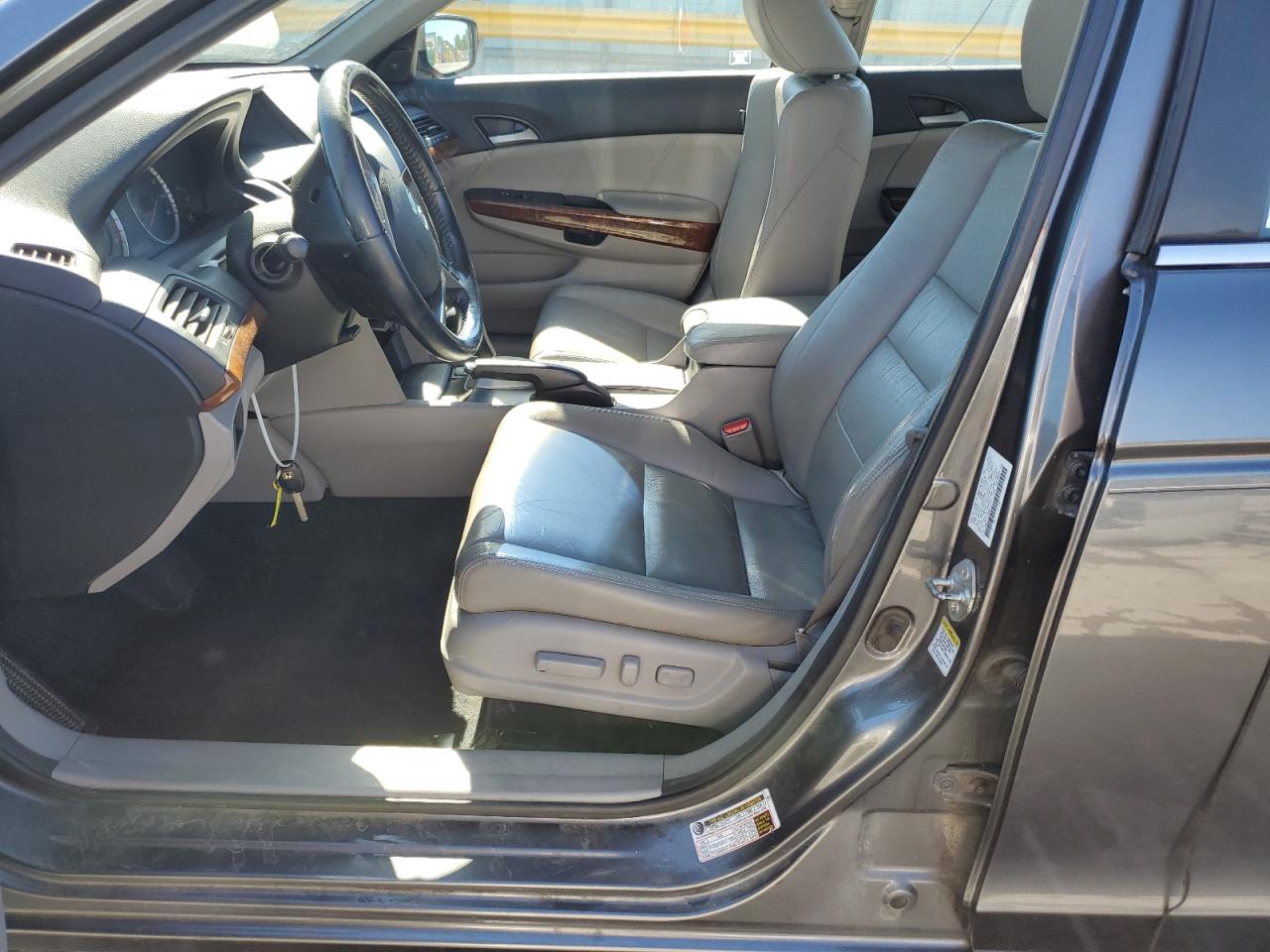 1HGCP3F80BA018777 2011 Honda Accord Exl