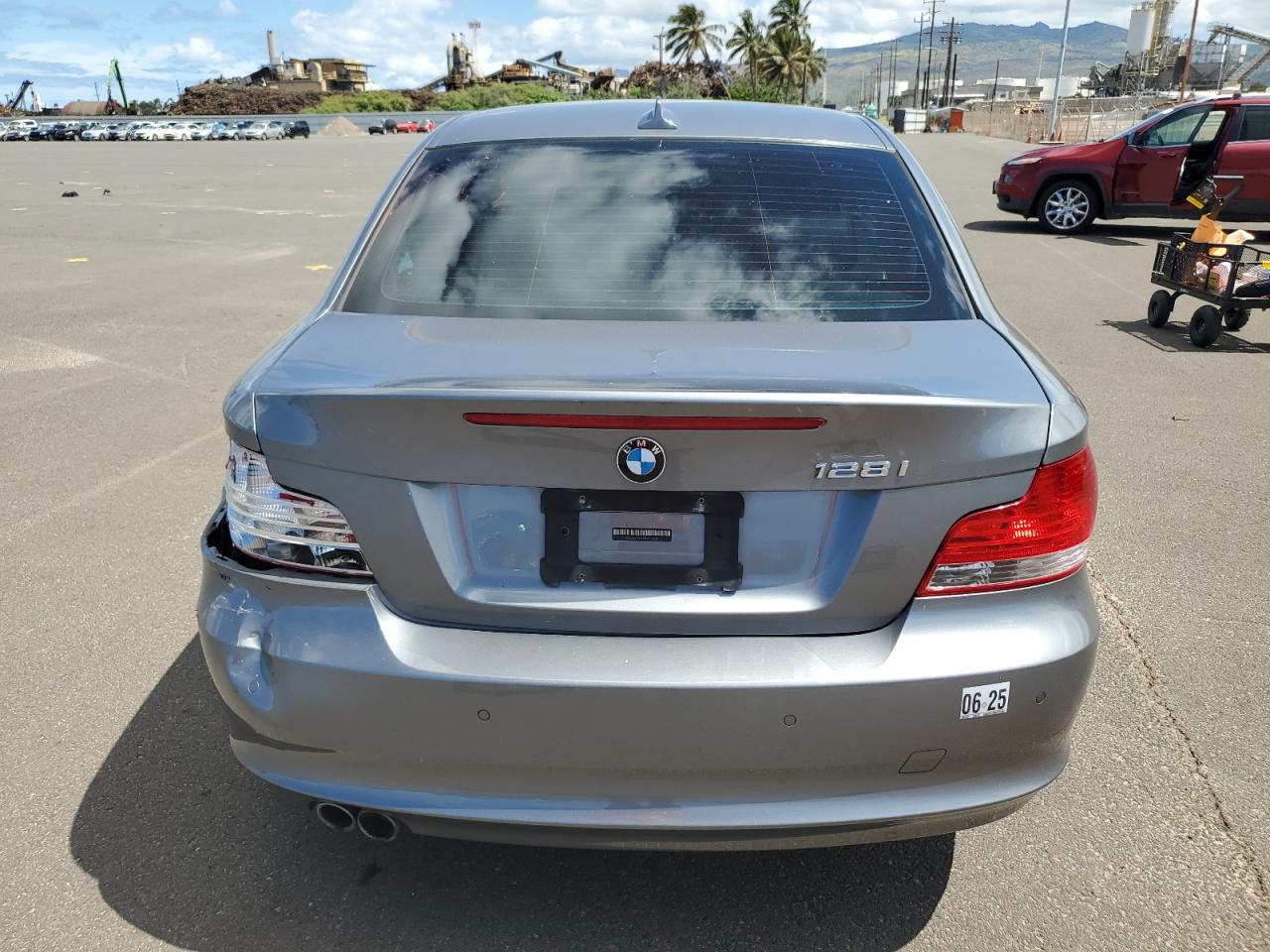 WBAUP7C59BVP21384 2011 BMW 128 I