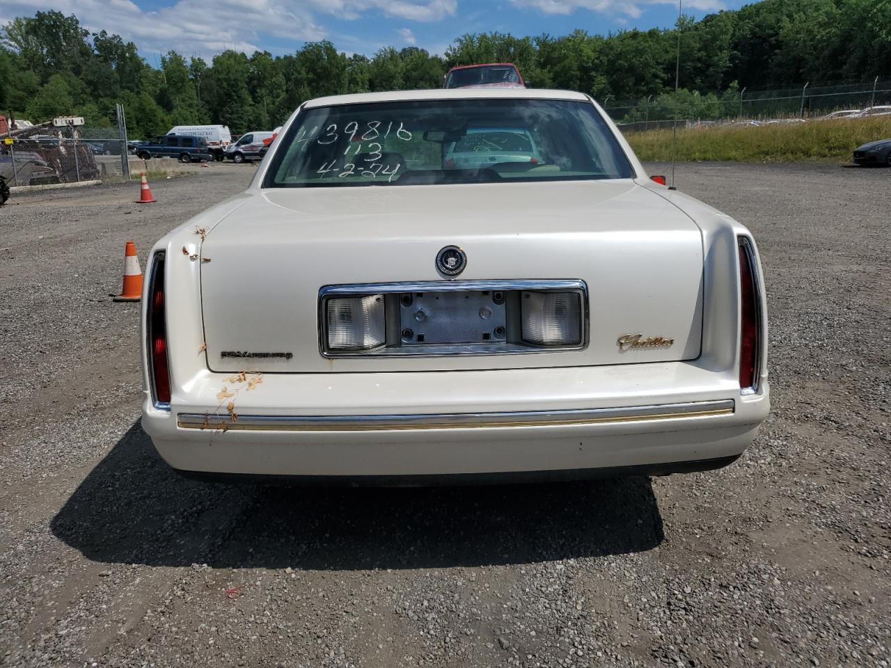 1G6KE54Y2XU773579 1999 Cadillac Deville Delegance