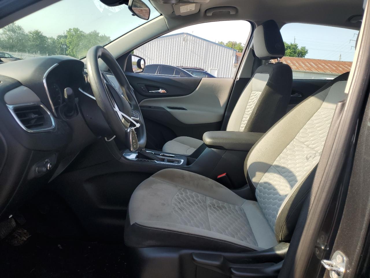 3GNAXHEV3JL103668 2018 Chevrolet Equinox Ls