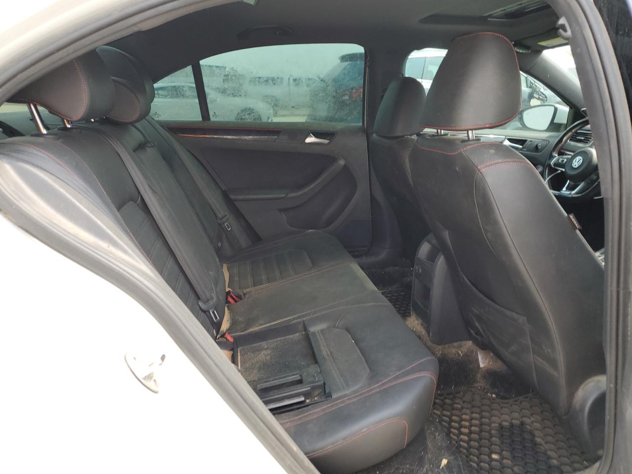 3VW5T7AJ0HM366902 2017 Volkswagen Jetta Gli