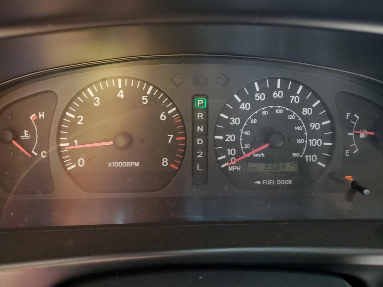 4T3ZF13C6XU127892 1999 Toyota Sienna Le