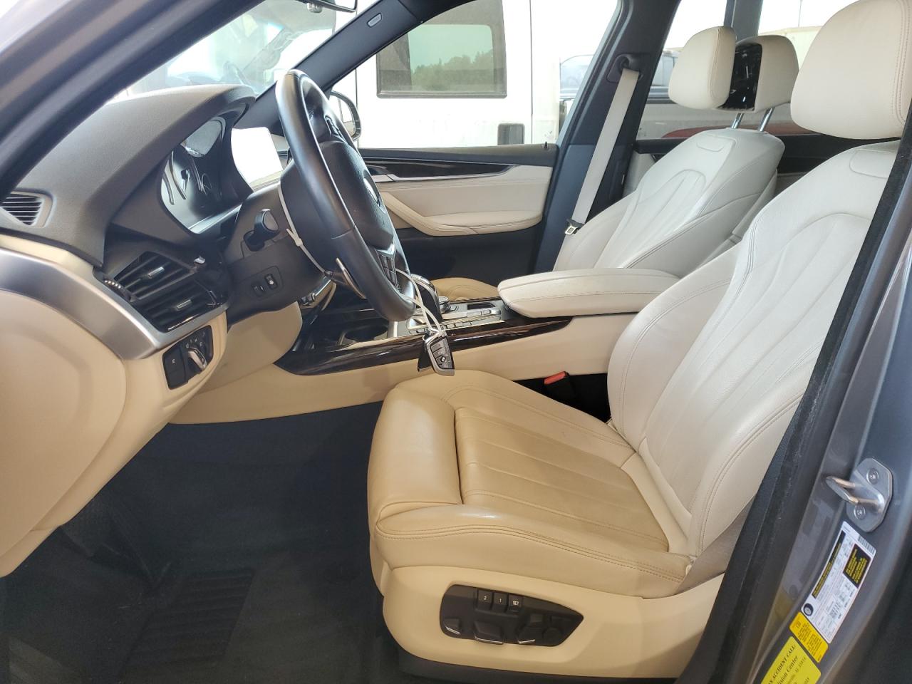 5UXKR2C55J0Z17789 2018 BMW X5 Sdrive35I