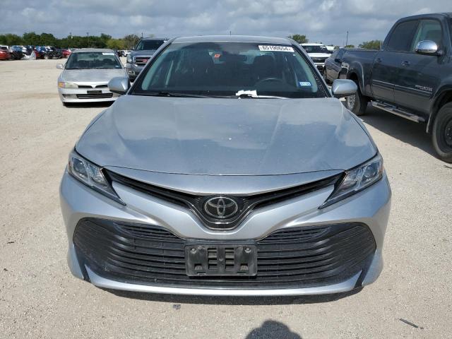 VIN 4T1B11HK0JU565081 2018 Toyota Camry, L no.5