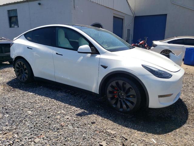 7SAYGDEF4PF665341 Tesla Model Y  4